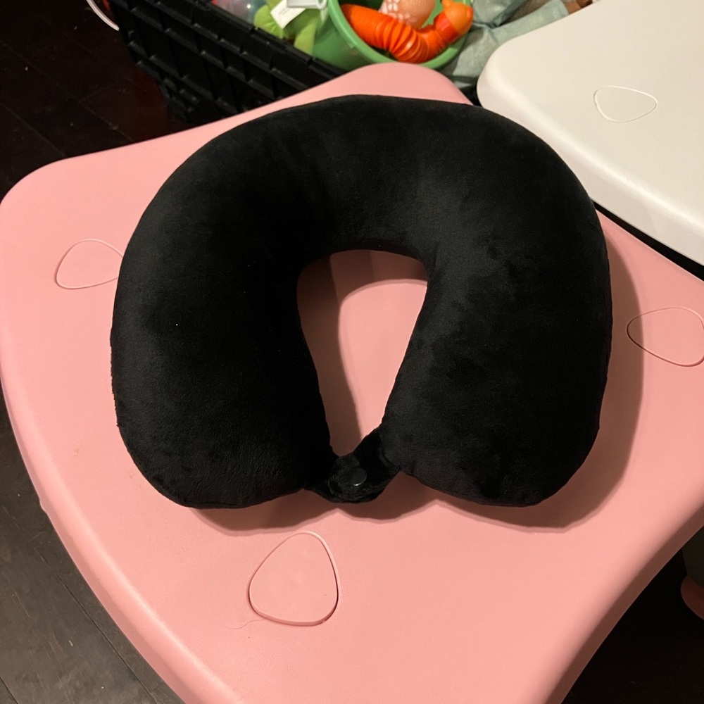 Black Travel Neck Pillow